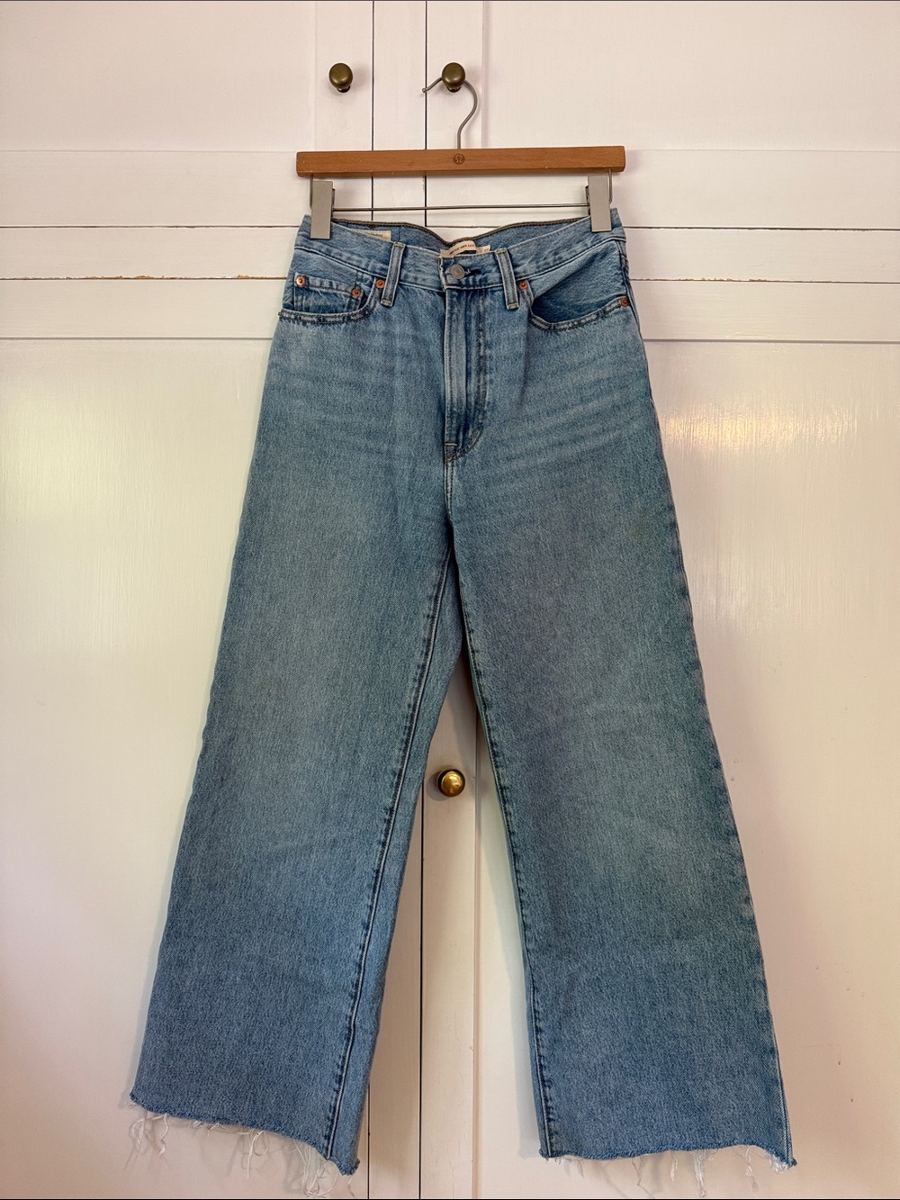 Levi ribcage wide leg Jean